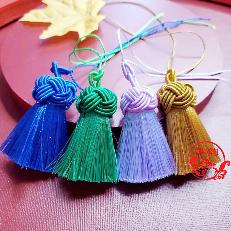 Chinese style 5cm pull ring pineapple hat tassel handmade clothing accessories pineapple knot hat small tassel Chinese style 5cm pull ring pineapple hat tassel handmade clothing accessories pineapple knot hat small tassel