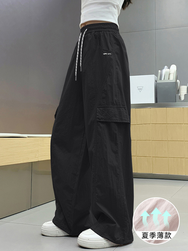 女の子のズボンの夏の新型の氷の糸の工装の子供の直筒の黒色の子供の中で大きい子供の防蚊のズボンの天の広い足は薄いです。|undefined