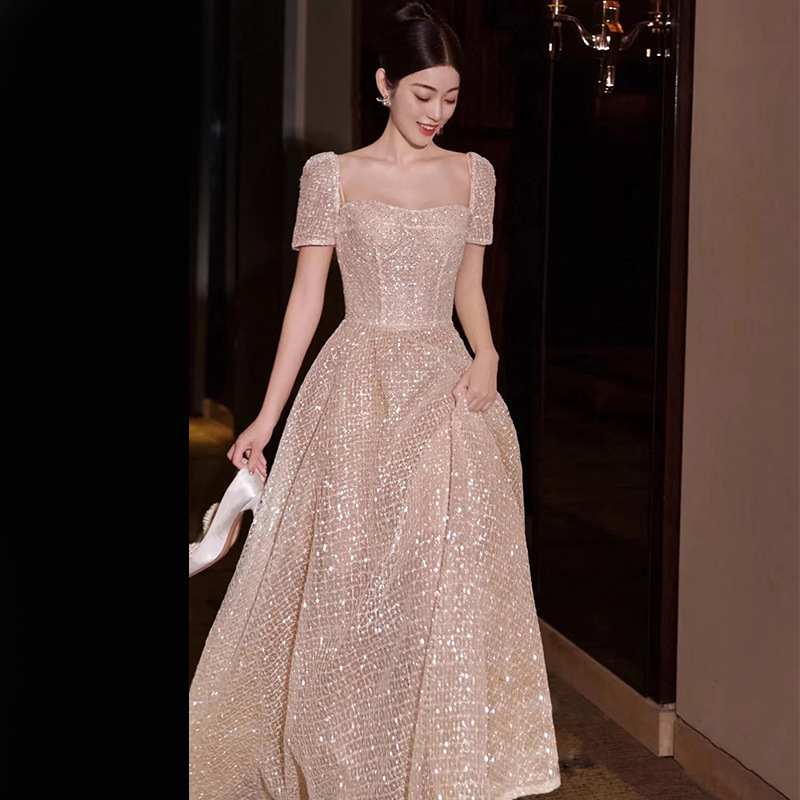 Vestido de novia estilo francés, modelo 2025, elegante escote cuadrado para novia, súper romántico, velo brillante, corte ajustado, vestido de noche para banquete que estiliza la figura. image 3