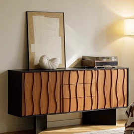 布艺沙发;餐桌;梳妆台