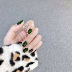 D40祖母綠短穿戴甲美甲成品顯白短款少女日常簡單學生假指甲貼片