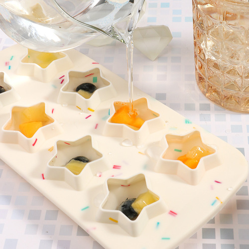 Amazon five-star three-dimensional ice tray, ice mold, creative ice cream mold, ice cookie mold, silicone chocolate mold