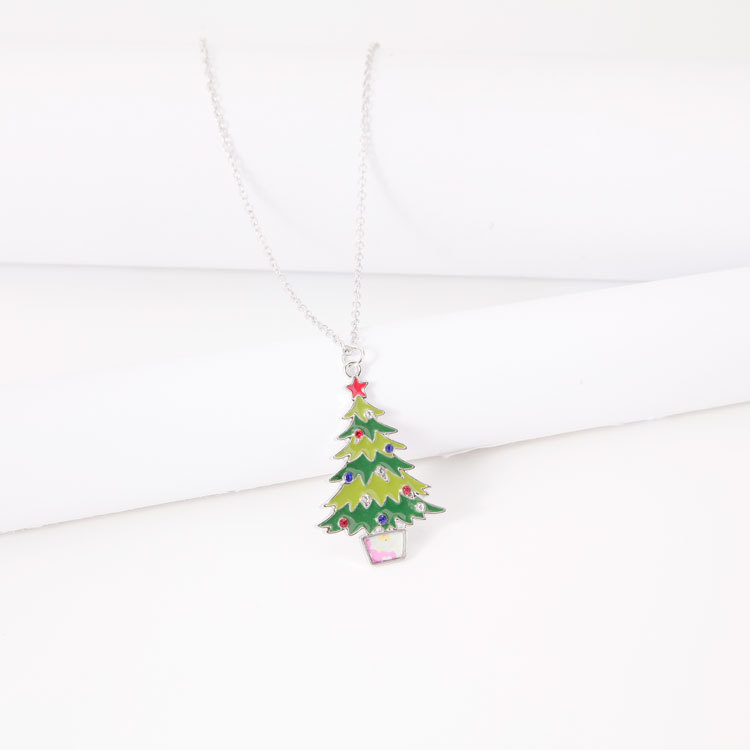 Style De Bande Dessinée Sapin De Noël Alliage Émail Femmes Collier 1 Pièce display picture 4