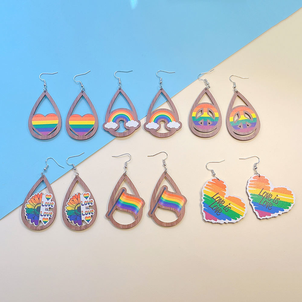 Wholesale Jewelry 1 Pair Sweet Letter Rainbow Heart Shape Wood Drop Earrings display picture 3