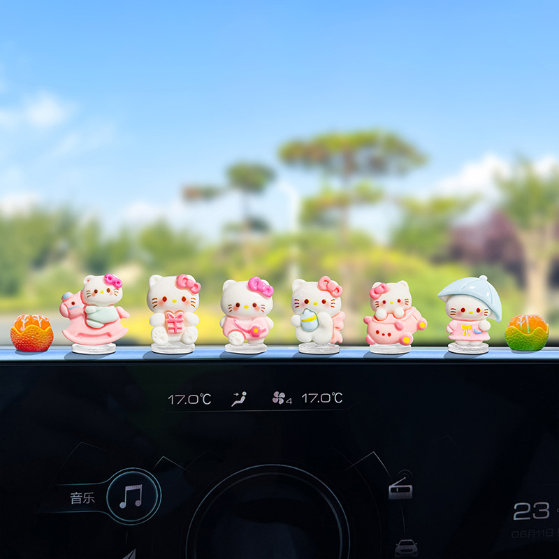 萌え面白いかわいいケイティkt猫の車の置物の電気自動車のインテリアの大画面の車の置物の中でコンソールの装飾|undefined