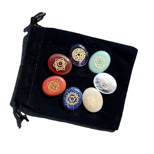 Cross-border bestseller natural crystal agate jadeite oval seven-color semi-precious stone plaything small ornament with velvet bag