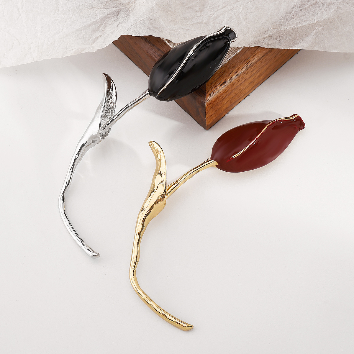 Spilla elegante a forma di germoglio di tulipano per donna_voghion.com