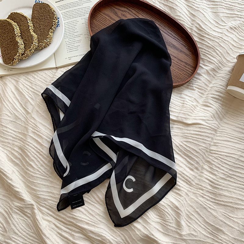 Bufanda de seda para mujer, bufanda cuadrada, sensación de alta calidad, bufanda de seda de imitación de primavera y verano, bufanda de moda, todo fósforo, diadema, cinturón decorativo