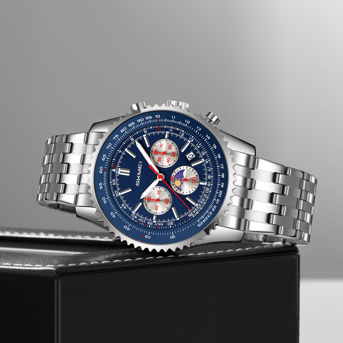 Momento de los Estados Unidos transfronterizos para hombres reloj de acero correa de tres ojos seis agujas multifuncional reloj de pulsera horario de estrellas al por mayor