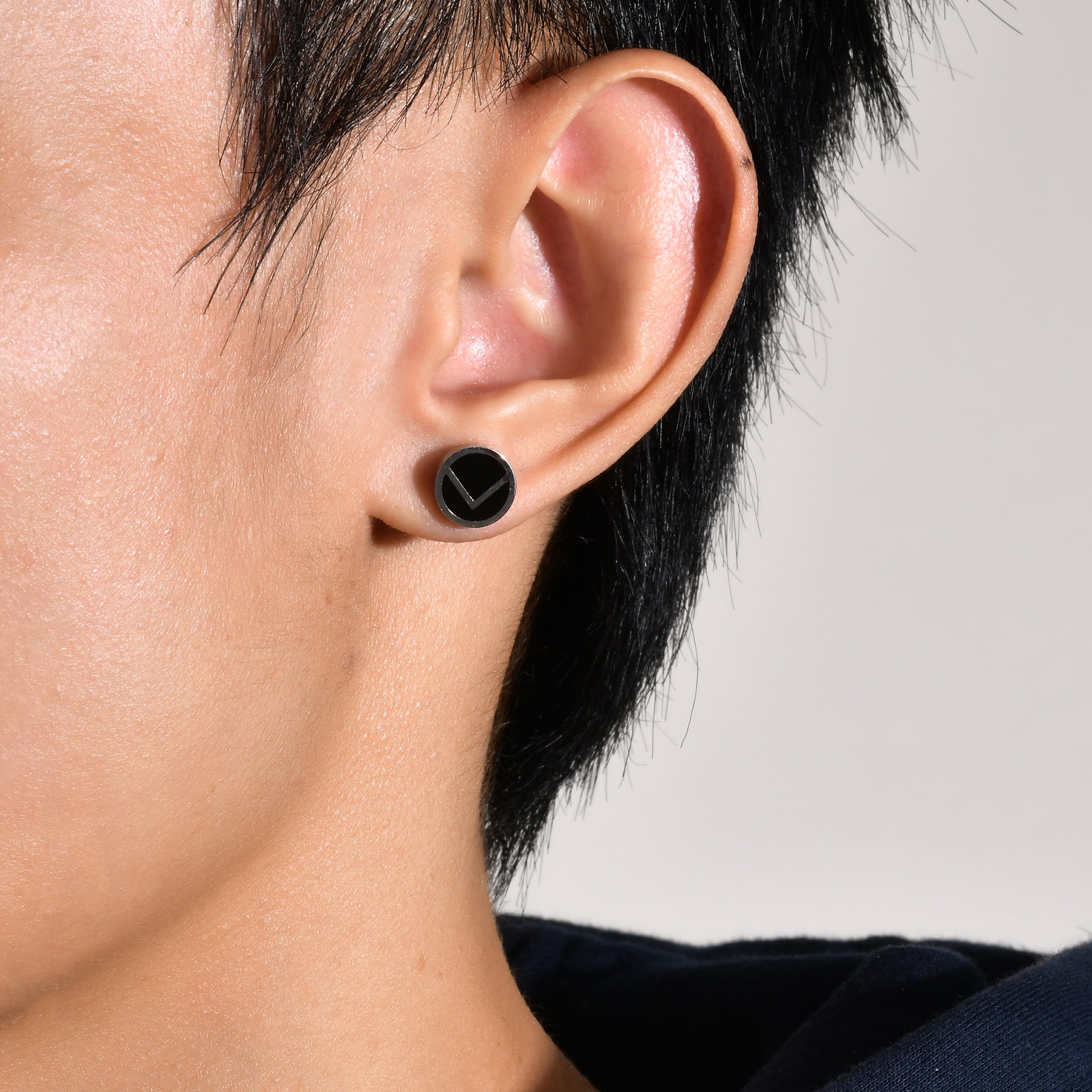 Simple Style V Shape Round Stainless Steel Ear Studs 1 Piece