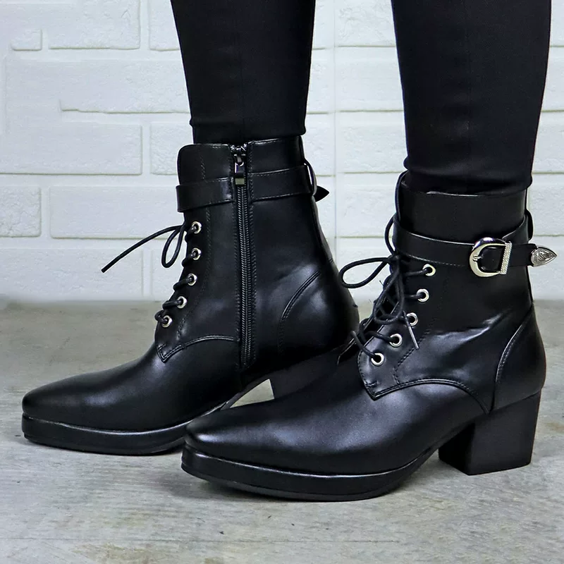 British style men's boots with round toe buckles and thick sole straps