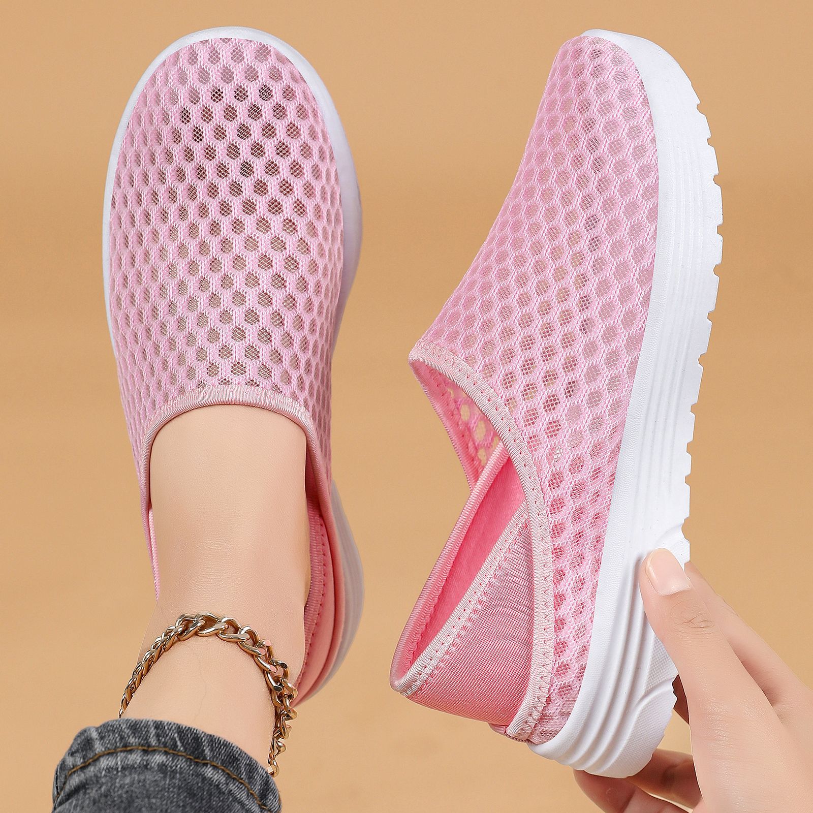 Zapatos de mujer, zapatos casuales, zapatos de mujer de tamaño grande transfronterizo, zapatos perezosos, zapatos de malla ligeros y transpirables, zapatillas de medio zapato