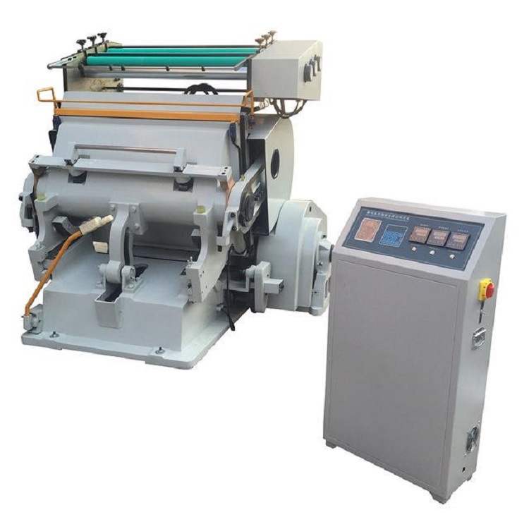 Máquina de Estampado en Caliente Plana Automática