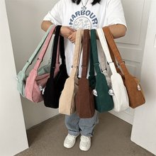灯芯绒慵懒风日系潮文艺单肩斜挎包chic学生休闲韩版女简约饺子包