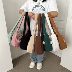 コーデュロイレイジースタイル日本トレンド文学ショルダークロスボディバッグシックな学生カジュアル韓国風レディースシンプル餃子バッグ