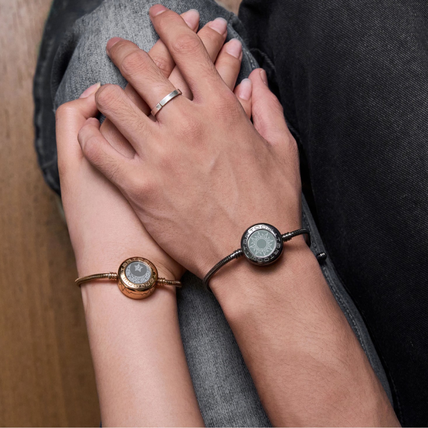 Tatu pareja pulsera Bluetooth pulsera desmontable de vibración táctil de larga distancia regalo de pareja de amor a distancia de nicho