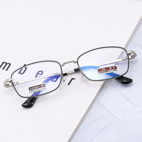 Smart zoom presbyopic glasses are factory-direct, long-distance dual-use high-definition anti-blue light for men and women's ultra-light dual-light presbyopic glasses