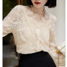宫廷风刺绣蕾丝小衫 时尚通勤设计感法式别致长袖开衫女/赠吊带