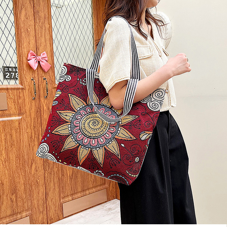 195g Weight Polyester Lining Material Zipper Closure Type Double Shoulder Straps Strap Type Canvas Bag Bags Type Holiday, Travel Occasion Canvas Material Geometric Pattern All Seasons Season Women's Gender Vacation, Ethnic Style Style Medium Size Women's Medium Canvas Geometric Vacation Ethnic Style Zipper Canvas Bag 5
