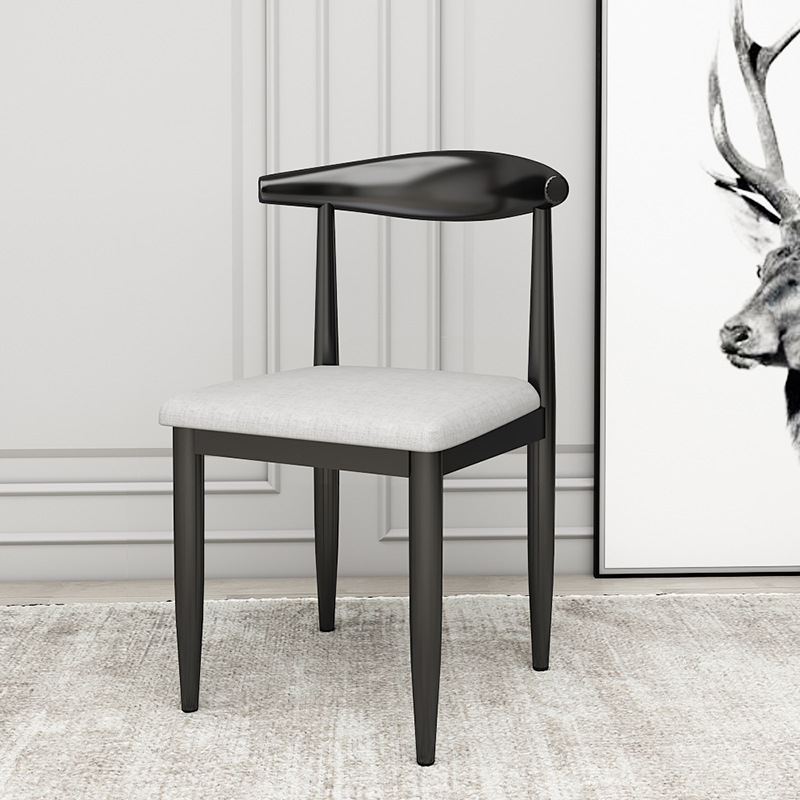 Mesa de comedor silla de lujo ligera silla de cuerno casera respaldo escritorio para aprender maquillaje simple silla de negociación especial de restaurante moderno