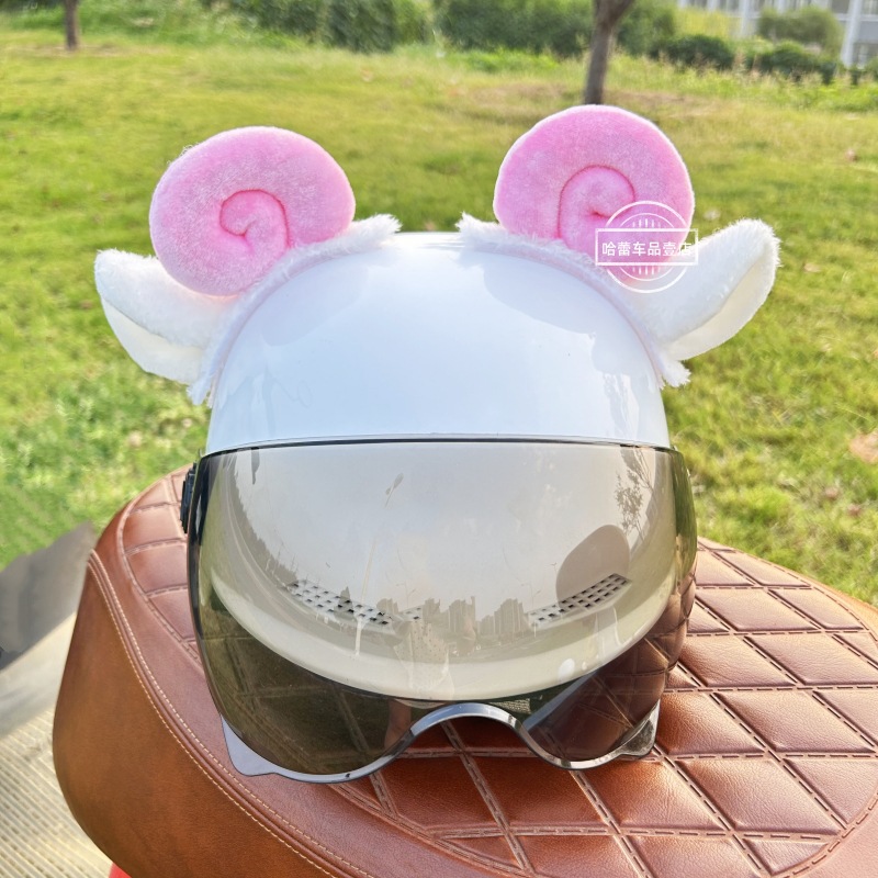 Ski Helmet with Sheep Horn Ears, Helmet Accessories, Motorcycle, Motorcycle, Electric Vehicle Helmet, Cute Little Sheep Ears Three-Dimensional Decoration
