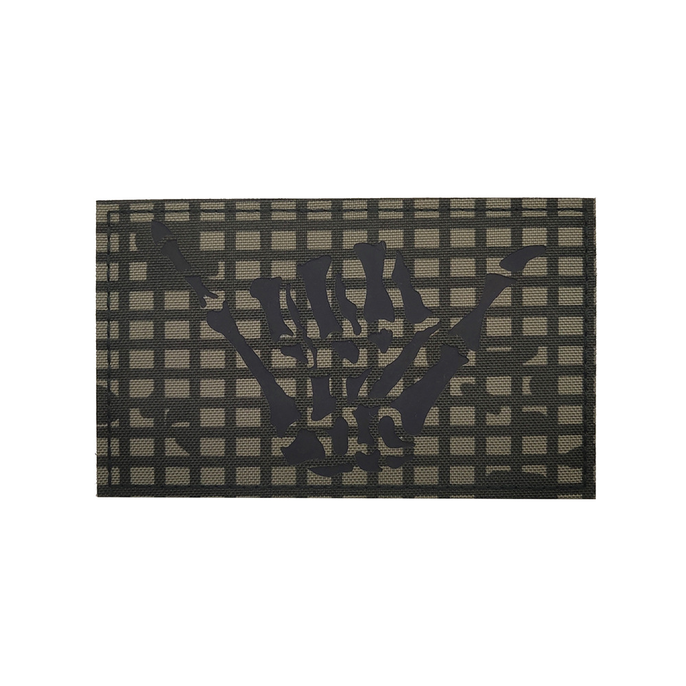 Taiyi copyright suministro en stock Ray cráneo dedo derecho gesto 666IR identificación capítulo velcro luminoso insignia