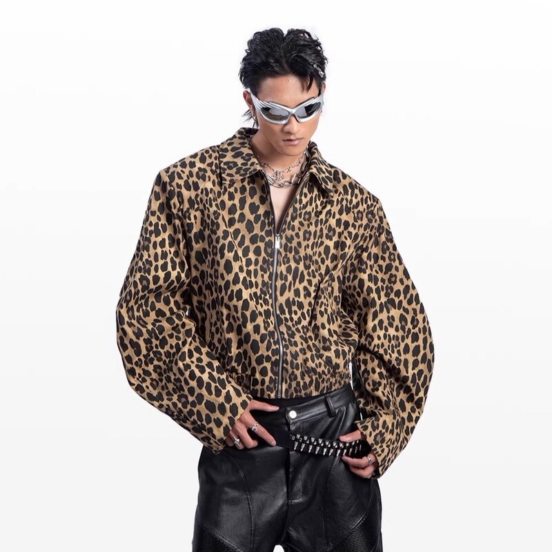American-Style Leopard Print Denim Jacket for Men and Women, Spring and Autumn, Shoulder Pads, Niche European and American Design, Lapel Design, Short Loose-Fitting Trendy Jacket American-Style Leopard Print Denim Jacket for Men and Women, Spring and Autumn, Shoulder Pads, Niche European and American Design, Lapel Design, Short Loose-Fitting Trendy Jacket