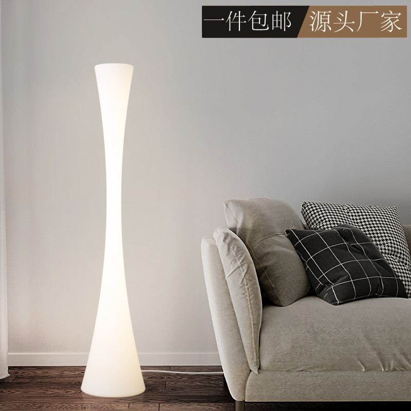 Italian designer style small waist floor lamp art minimalist modern model room creative atmosphere vertical