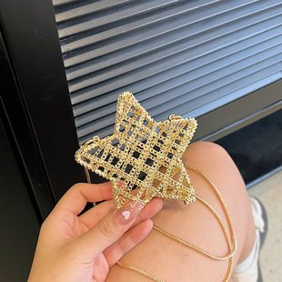 �߼���С������б�����Ů�����r���¿��U�ս����|��朗l�μ�Ů��