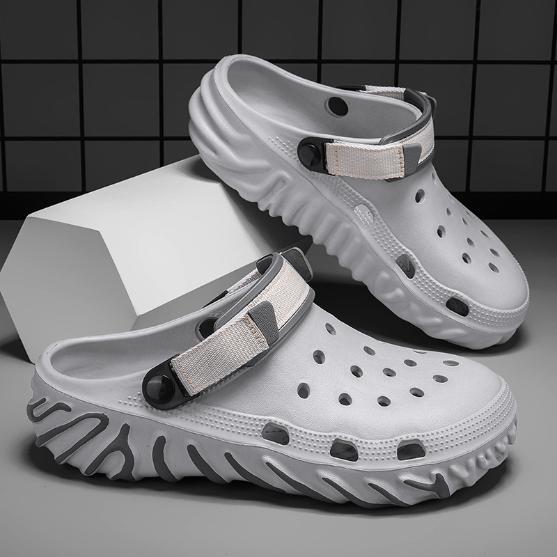 2025 verano nuevo estilo hombres zapatos casuales con agujeros suela gruesa eva moda interior y exterior playa sandalias Baotou al por mayor