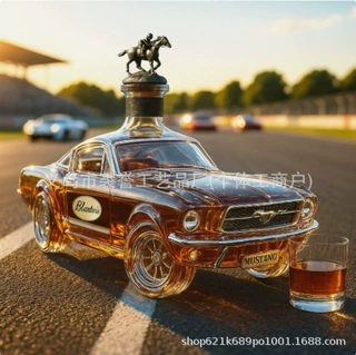 跨境新品独立站爆款Police Car Whiskey Bottle野马威士忌酒瓶