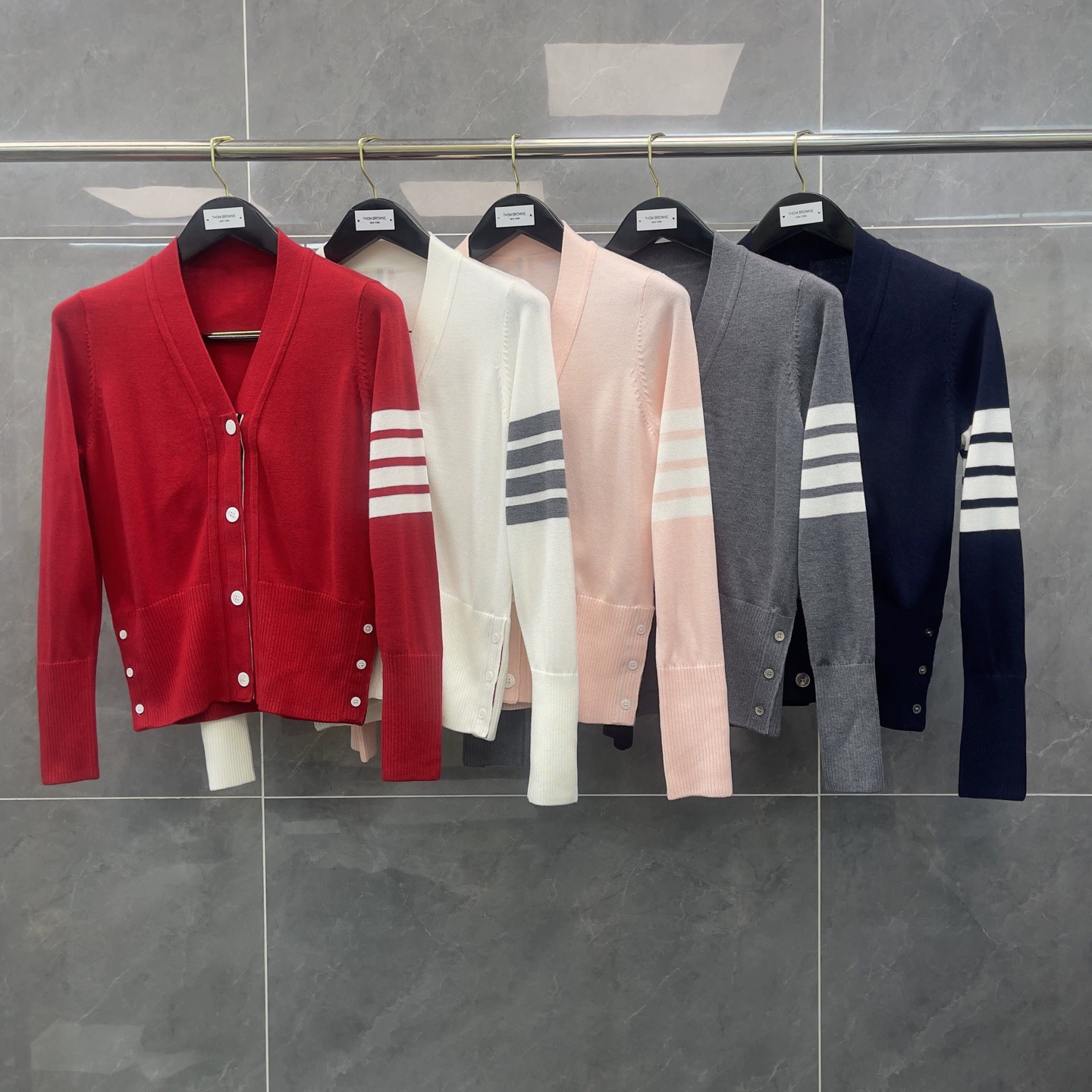 Trendy TB New Style Academy Style Classic Four-Bar No-Pocket V-Neck Four-Button Knitted Wool Cardigan for Women Fashion