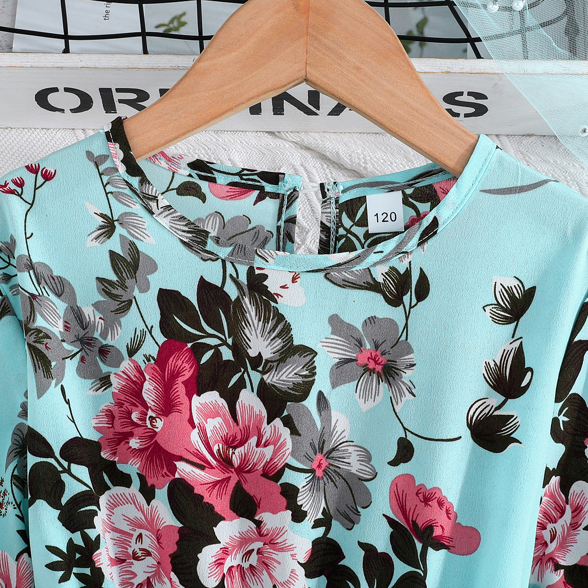 2024 Sommer neues zweiteiliges Set mit Blumendruck für Mädchen und Kinder mit langen Ärmeln und Gürtel_voghion.com