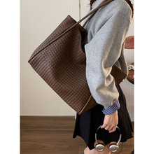 复古编织纹包包女2025新款秋季时尚高级感托特包大容量单肩通勤包