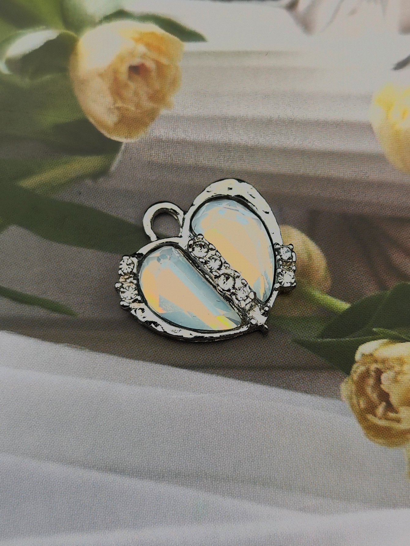 个性炫酷时尚爱心吊坠挂件饰品配件褶皱耳钉爱心耳饰心形耳环复古详情1