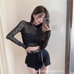重工の黒い女性の新型のゆったりしたインナーネットの春夏と秋のギャルのファッションデザイン感があります。