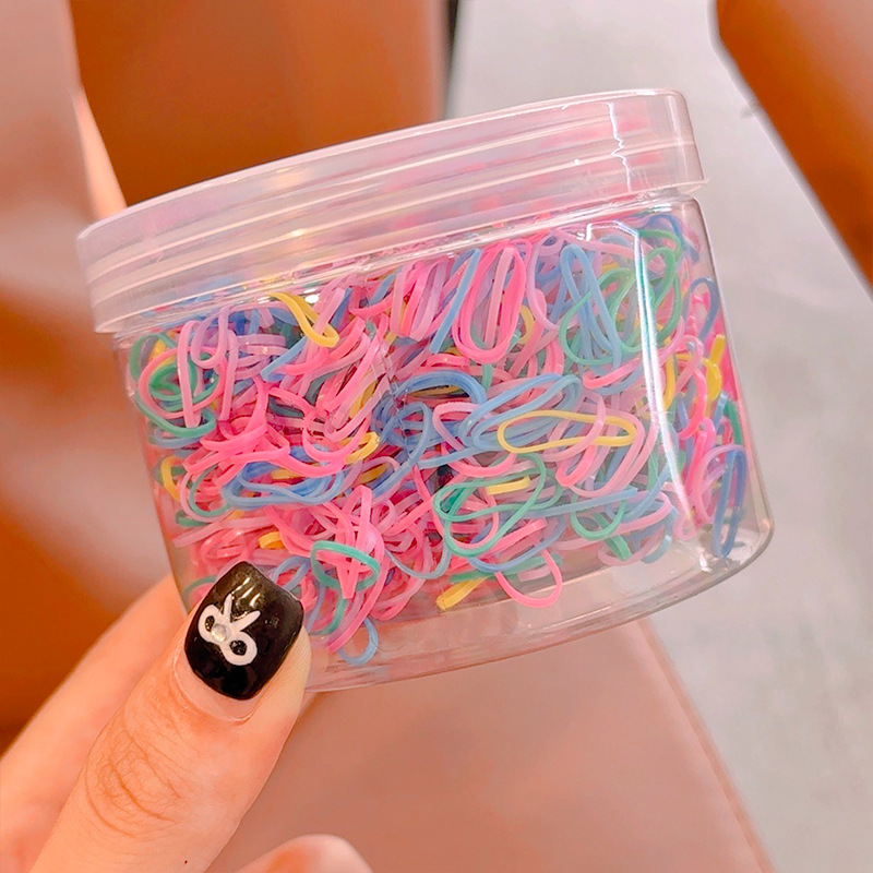 작고 얇은 원형의 봄색은 약 1,000원입니다.