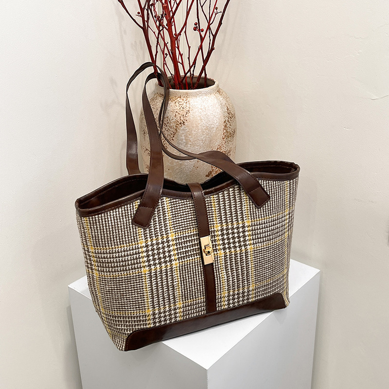 Bolsas de lana de gran capacidad para mujeres 2024 nuevo otoño invierno ocio bolsa de compras de hombro de moda para trabajar bolsa de viaje