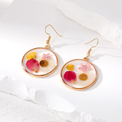 European and American cross-border new beautiful handmade dried flower earrings, glue petal daisy earrings, sweet jewelry for girls