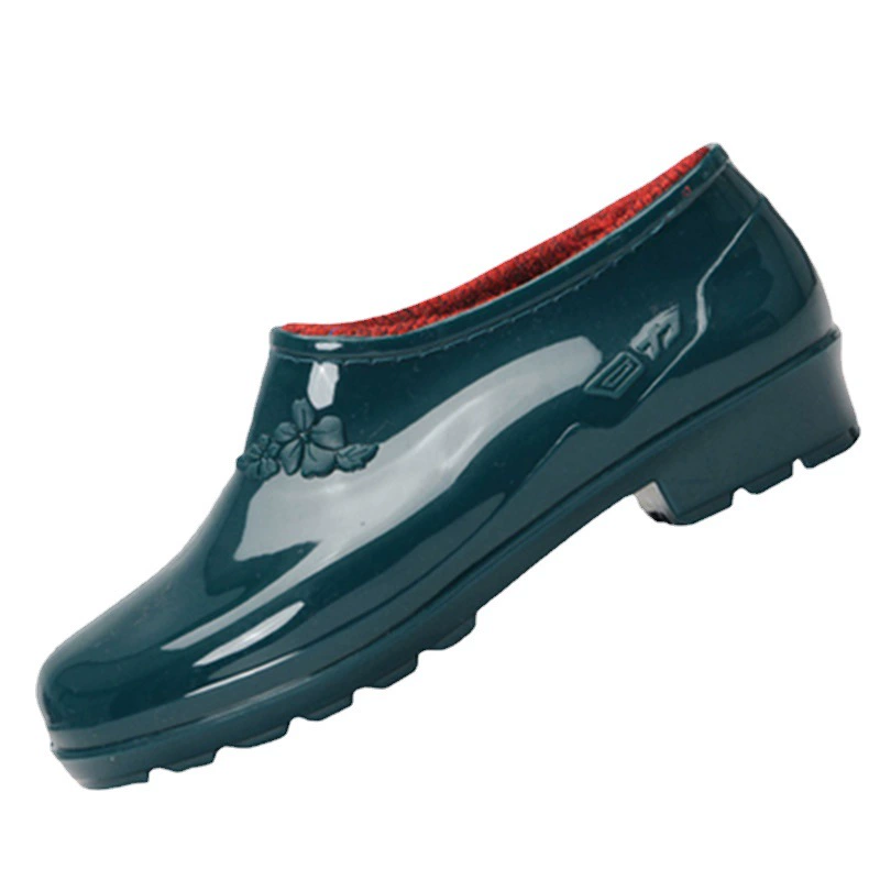 Кроссовки低‑рабочий стиль. But need translate: 回力 Low shoes, keep warm fashionable footwear, waterproof bar, non-slip green skates