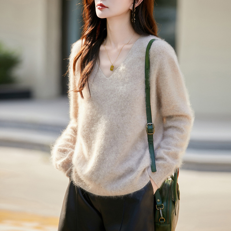 Cross-Border 25 New Autumn and Winter First-Line Ready-To-Wear Wool Knitwears Brushed Tops Fluffy V Neck Knitwears for Women
