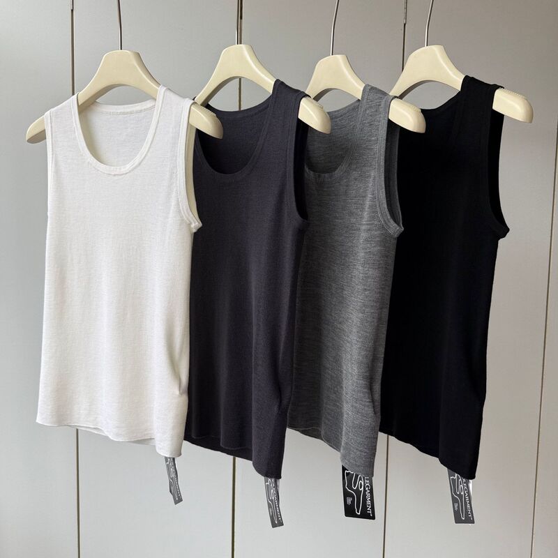 Seamless one-piece 18-stitch German Yangzi yarn! 100% fine wool, goose-neck collar, lightweight sleeveless knitted vest for women, autumn Seamless one-piece 18-stitch German Yangzi yarn! 100% fine wool, goose-neck collar, lightweight sleeveless knitted vest for women, autumn