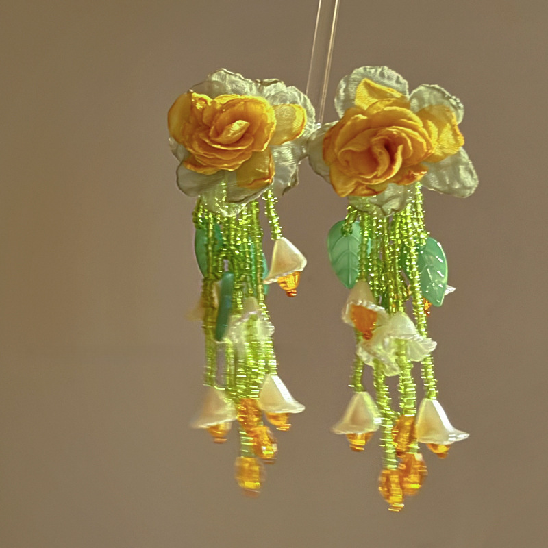 Pendientes de malla de pétalo de dopamina Pendientes de estilo de vacaciones junto al mar de estilo nuevo estilo caliente Pendientes de temperamento exagerado de todo fósforo al por mayor