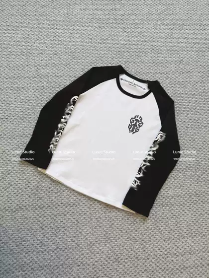Chrome Hearts Women's Black and White Contrast Sanskrit Print Raglan Sleeve Slim Fit 3/4 Sleeve T-Shirt