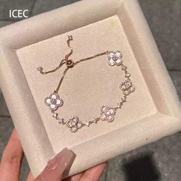 Bracelet, flowered