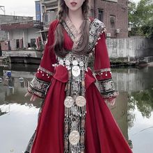 新款国风苗族服装土家族服饰少女舞台演出服汉服元素摄影旅拍套装