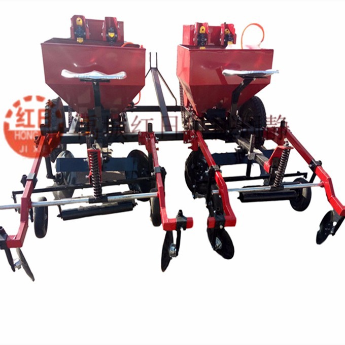 拖拉机悬挂土豆种植机   马铃薯覆膜种植机   施肥播种机
