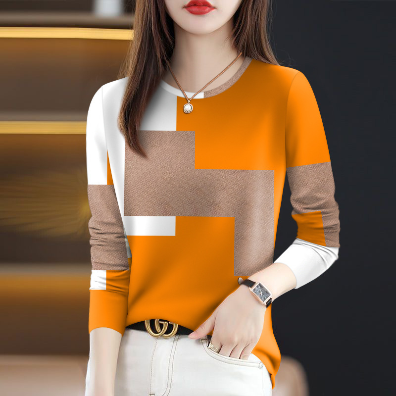卸売り2025年の新型春秋起爆女性tシャツは痩せていて、丸首のファッション長袖を隠しています。|undefined