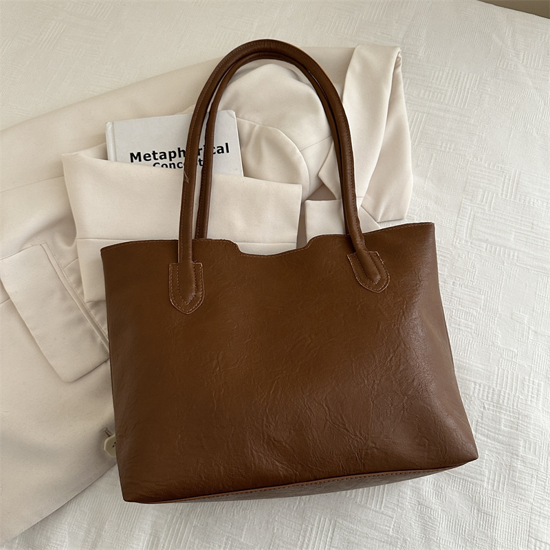 2024 invierno de alta calidad sensación de gran capacidad bolso de moda de mujer de viaje bolso de hombro casual versátil bolso de brazo de mujer