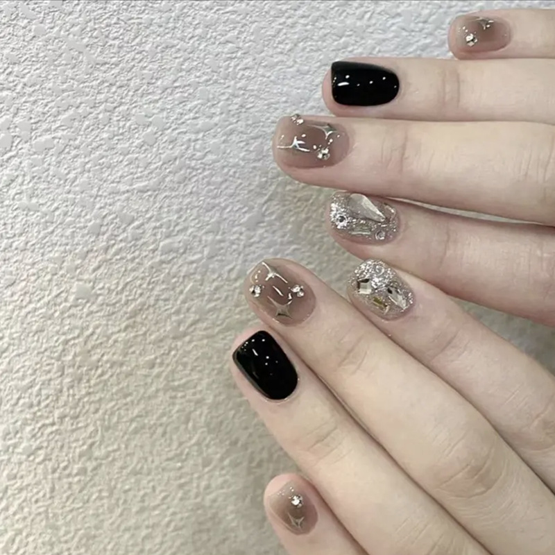 Yiyi Dance Champagne Diamante Gato Eye Armadura de desgaste Lujo ligero Flash Pegatinas de uñas Otoño/Invierno Todo-fósforo Live Explosión